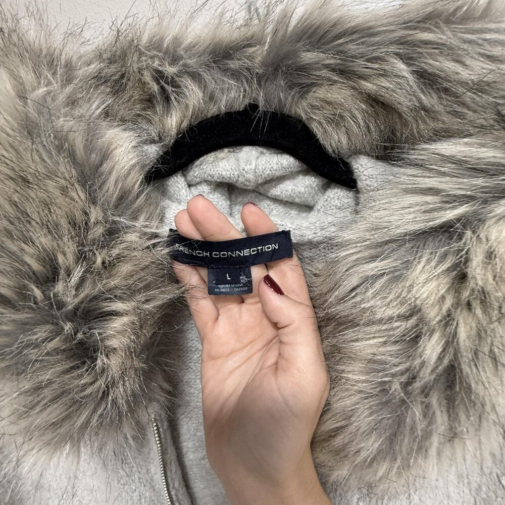 French Connection Jacket Womens Large Gray Zip Hooded Faux Fur Trim Poncho Cape - Picture 6 of 9